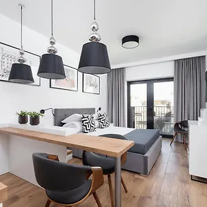 https://rajska-3-cozy-studio-with-a-balcony-old-town.krakowhotelspoland.com